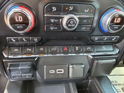 Used 2021 GMC Sierra 1500 SLT w/ SLT Premium Plus Package image 15