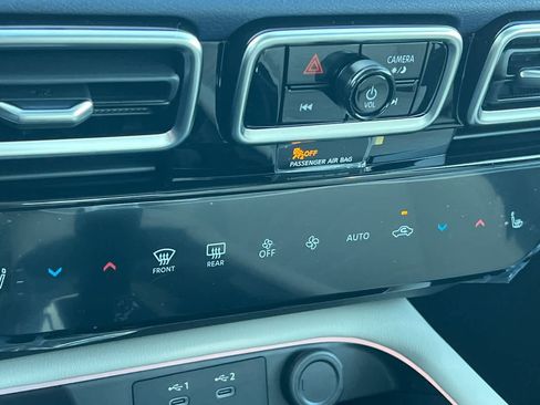 New 2026 Nissan Sentra SL image 23