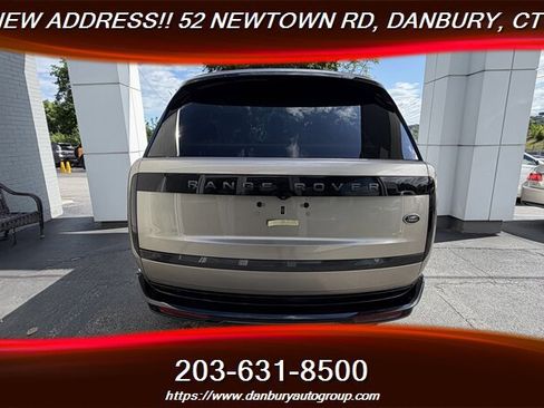 Used 2023 Land Rover Range Rover SE AWD/4WD image 4