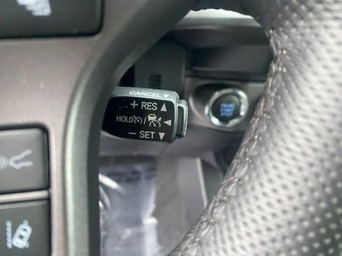 Used 2021 Toyota Tacoma TRD Off-Road AWD/4WD image 17