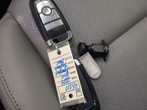 Certified 2025 Ford Bronco Sport Badlands AWD/4WD image 39