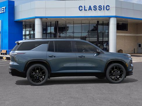New 2026 Chevrolet Traverse RS image 5