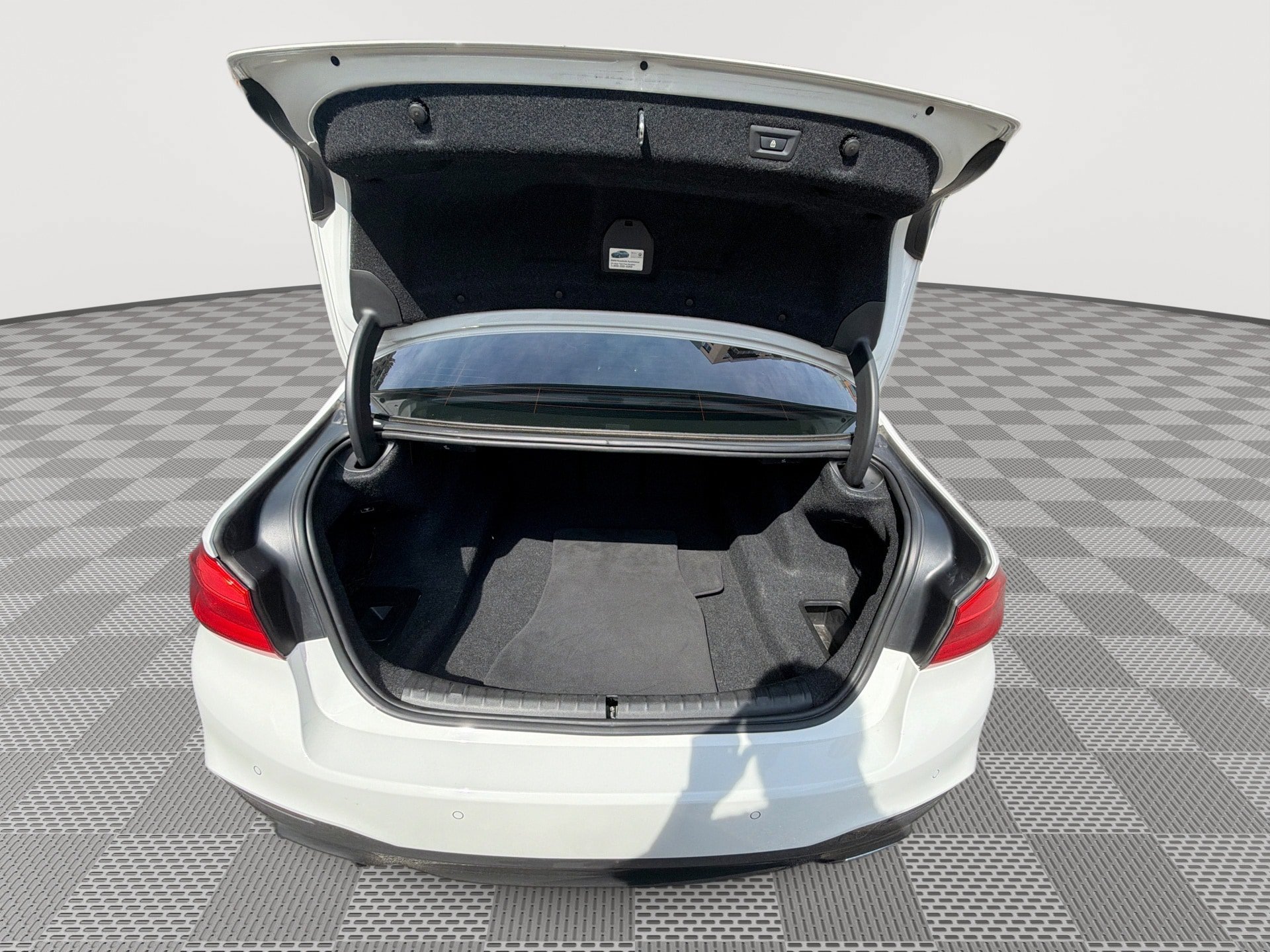 Used 2017 BMW 540i RWD image 21