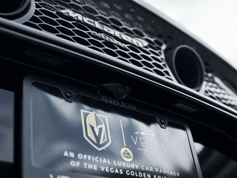 Used 2025 McLaren Artura Spider image 16