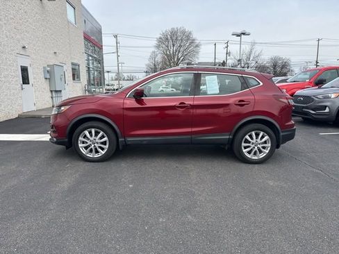 Used 2021 Nissan Rogue Sport SV w/ Technology Package image 3