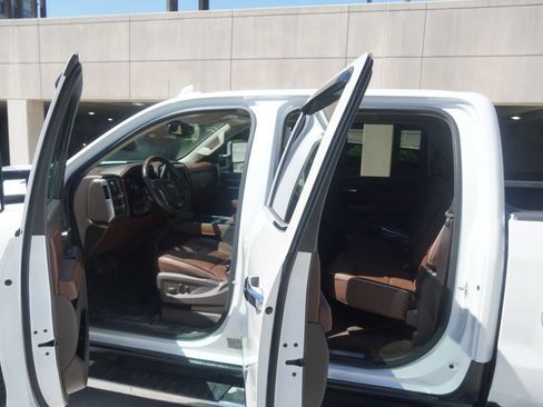 Used 2016 Chevrolet Silverado 1500 High Country AWD/4WD image 40