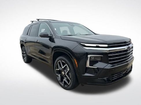 New 2026 Chevrolet Traverse High Country w/ LPO, Floor Liner Package image 7