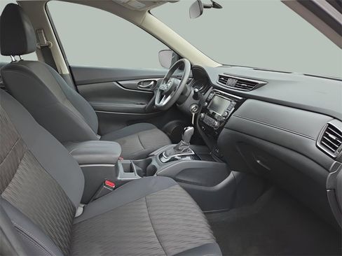 Used 2018 Nissan Rogue S image 14