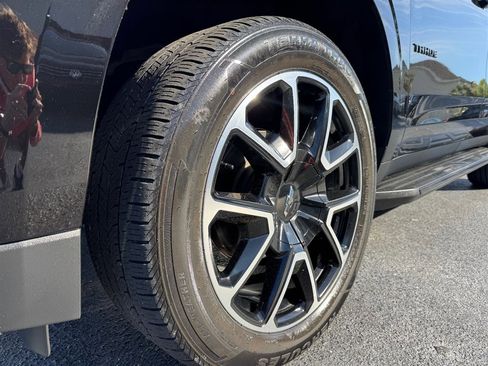 Used 2022 Chevrolet Tahoe RST w/ Luxury Package image 10