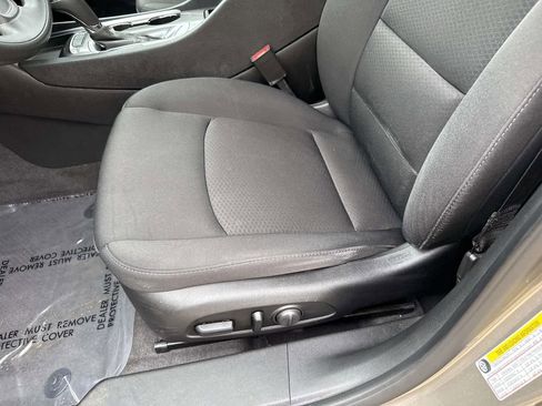 Used 2020 Chevrolet Malibu LT image 29