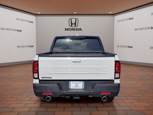 Certified 2026 Honda Ridgeline Black Edition image 11