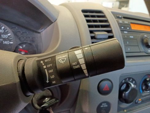 Used 2013 Nissan Frontier S image 23