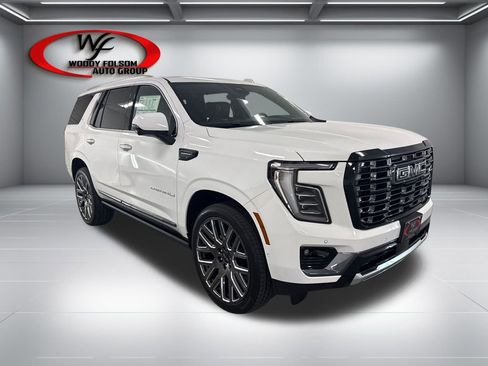 New 2026 GMC Yukon Denali Ultimate w/ LPO, Floor Liner Package AWD/4WD image 3