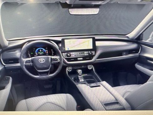 Used 2026 Toyota Grand Highlander XLE image 5