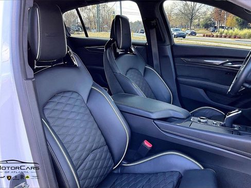 Used 2023 Cadillac CT5 V Blackwing w/ Carbon Fiber Package 2 image 9