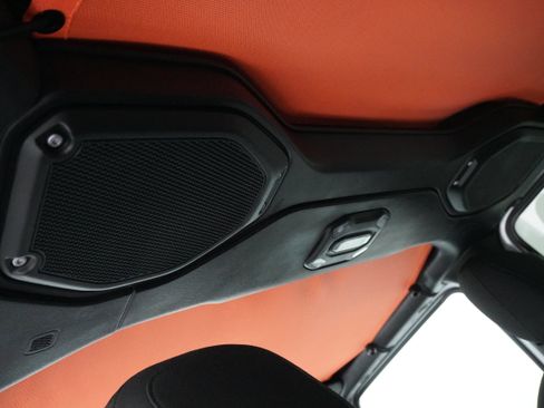 Used 2018 Jeep Wrangler Unlimited Sahara w/ LED Lighting Group image 25