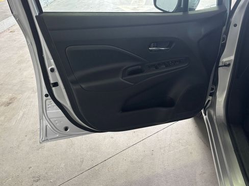 Used 2025 Nissan Versa SV image 20