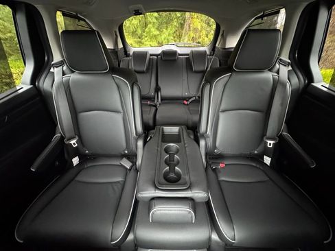 New 2026 Honda Odyssey Touring image 16