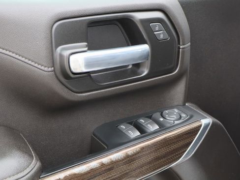 Certified 2023 Chevrolet Silverado 2500 LT w/ Convenience Package image 19