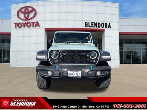 Used 2024 Jeep Wrangler Unlimited AWD/4WD image 3