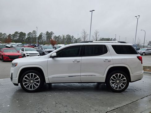 Used 2021 GMC Acadia Denali image 4