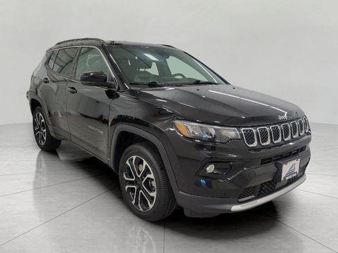 Used 2023 Jeep Compass Limited AWD/4WD image 1