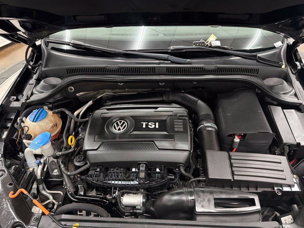 Used 2014 Volkswagen Jetta SEL FWD image 30