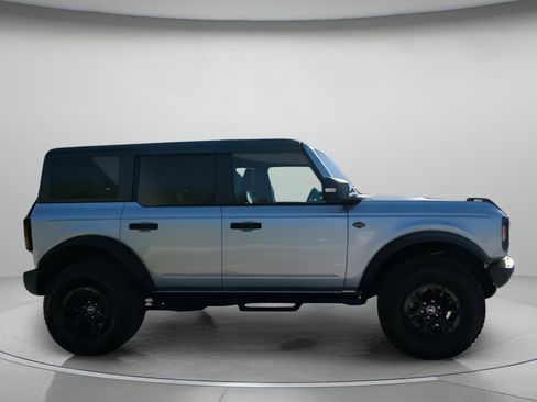 Certified 2024 Ford Bronco Wildtrak AWD/4WD image 34