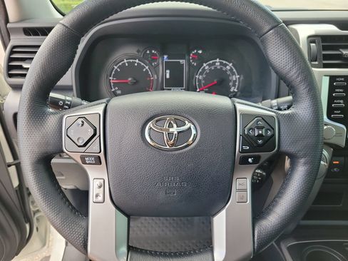 Used 2023 Toyota 4Runner SR5 Premium w/ Moonroof Package RWD image 18