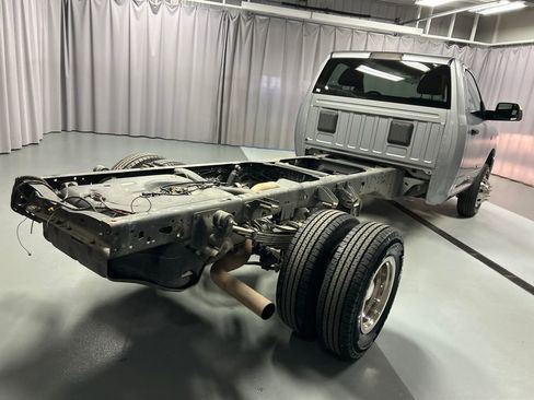 Used 2022 RAM 3500 SLT w/ Quick Order Package 27G SLT RWD image 7