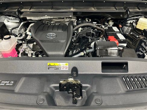 Used 2025 Toyota Highlander XSE image 71