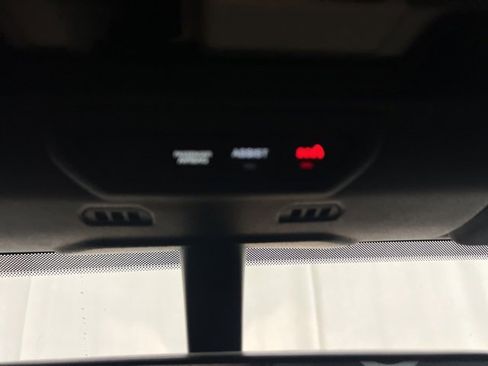 Used 2022 Jeep Wrangler Unlimited Sahara w/ Cold Weather Group image 37