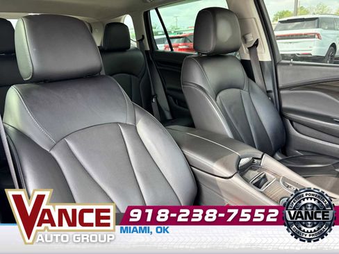 Used 2020 Buick Envision Premium w/ Driver Confidence Package AWD/4WD image 20