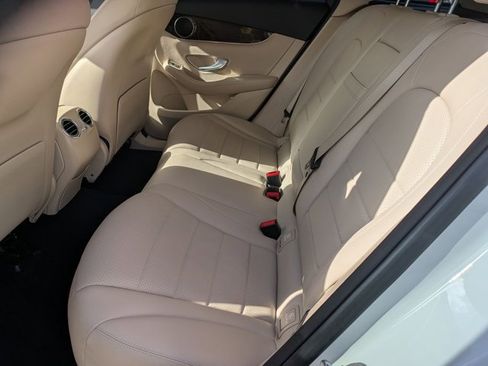 Used 2022 Mercedes-Benz GLC 300 image 19