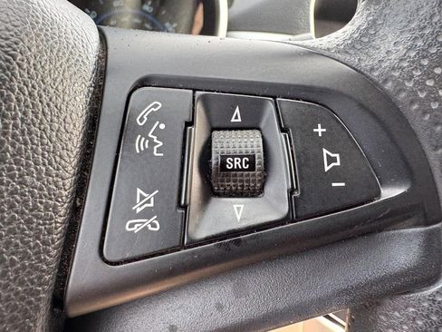 Used 2015 Chevrolet Cruze LS image 16