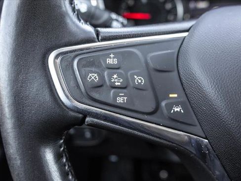 Used 2020 Chevrolet Equinox LT FWD image 16