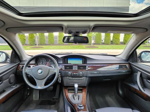 Used 2011 BMW 335i xDrive Coupe AWD/4WD image 7