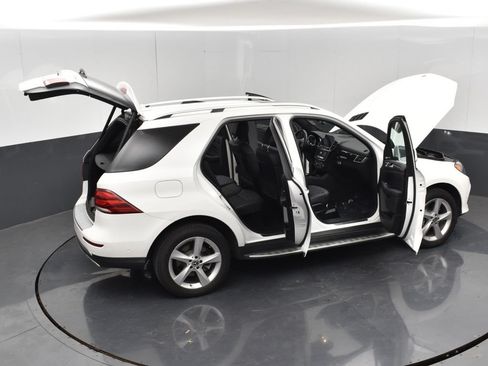 Used 2019 Mercedes-Benz GLE 400 4MATIC w/ Premium 1 Package image 32