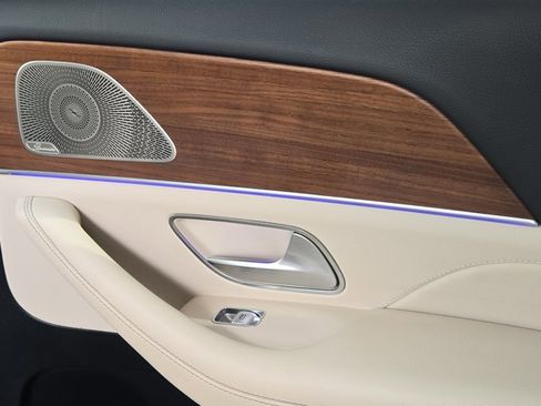 Used 2021 Mercedes-Benz GLE 350 4MATIC image 19