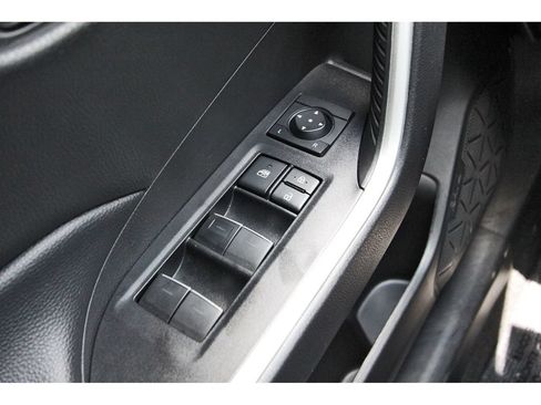 Used 2022 Toyota RAV4 XLE w/ Convenience Package FWD image 23