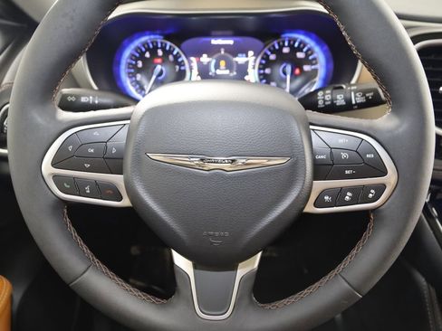 Used 2024 Chrysler Pacifica Pinnacle image 40