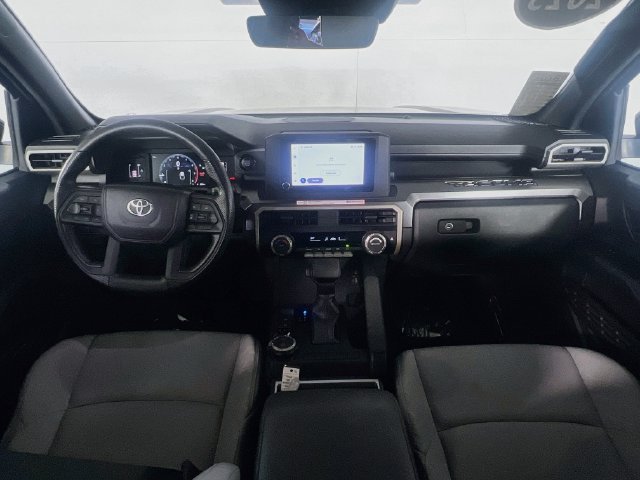 Used 2025 Toyota Tacoma SR5 AWD/4WD image 28