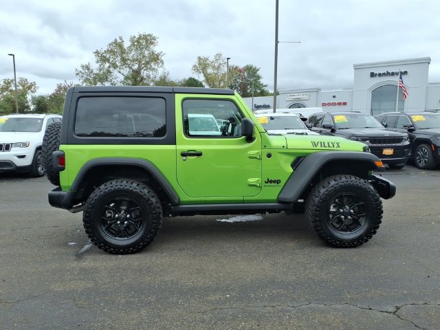 Certified 2025 Jeep Wrangler Sport AWD/4WD image 13