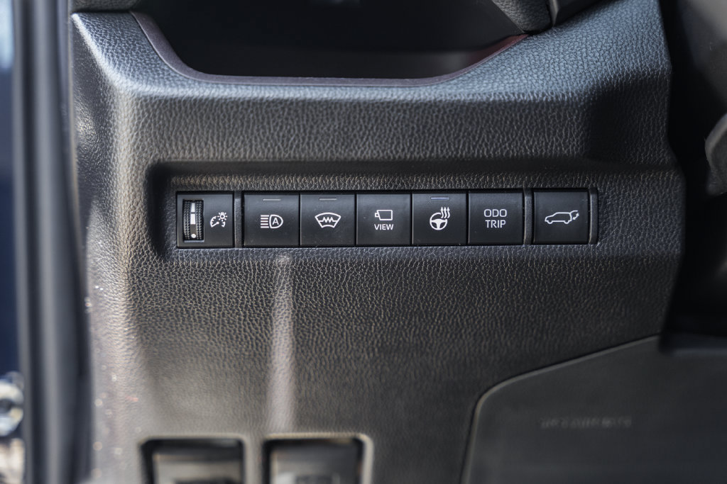 Used 2025 Toyota RAV4 Limited w/ Advanced Technology Package AWD/4WD image 44