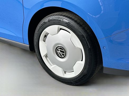 New 2025 Volkswagen ID. Buzz 1st Edition image 9