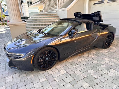 Used 2019 BMW i8 Roadster AWD/4WD image 44