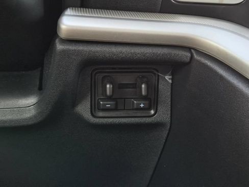 Used 2025 Ford Expedition Active RWD image 23
