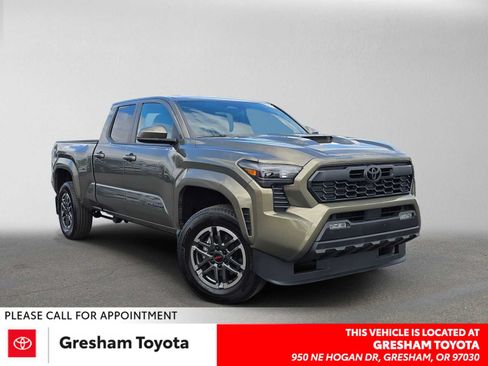 Certified 2025 Toyota Tacoma TRD Sport AWD/4WD image 1