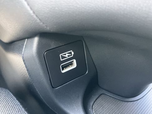 Used 2023 Honda HR-V LX image 28