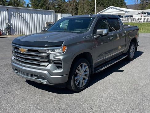 Used 2024 Chevrolet Silverado 1500 High Country w/ High Country Premium Package AWD/4WD image 5